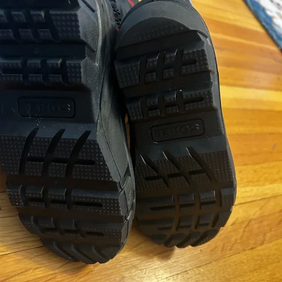 Sorel Kids' Black and Multicolor Snow Boots - Picture 4 of 6